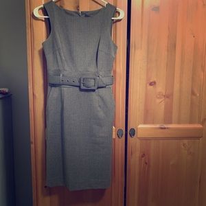 Classic Gray Banana Republic Dress with Belt